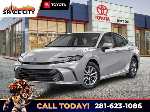 Certified 2025 Toyota Camry LE FWD image 1