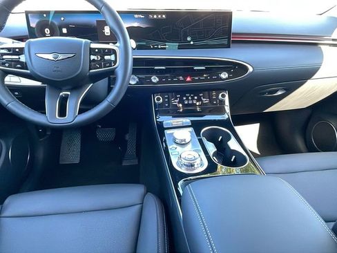 Used 2026 Genesis GV70 2.5T image 17