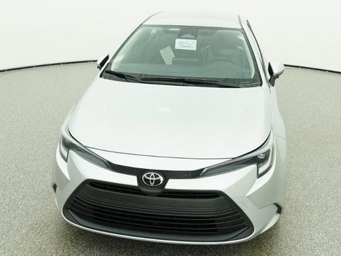 New 2026 Toyota Corolla LE FWD image 2