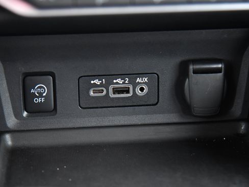 Used 2024 Nissan Sentra SV image 21