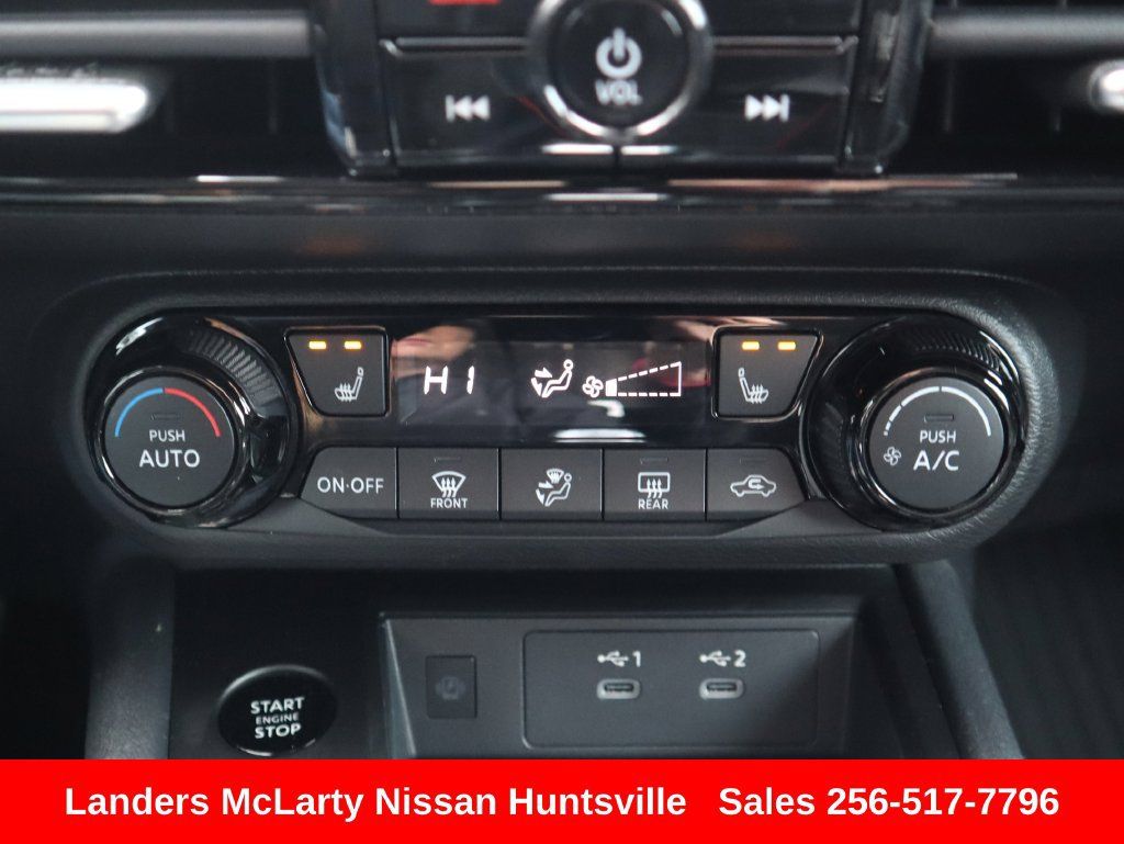 Used 2026 Nissan Kicks SV w/ SV Premium Package FWD image 23