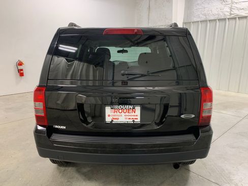 Used 2014 Jeep Patriot Sport w/ Power Value Group image 19