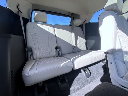 Used 2023 Buick Enclave Avenir w/ Avenir Technology Package image 21