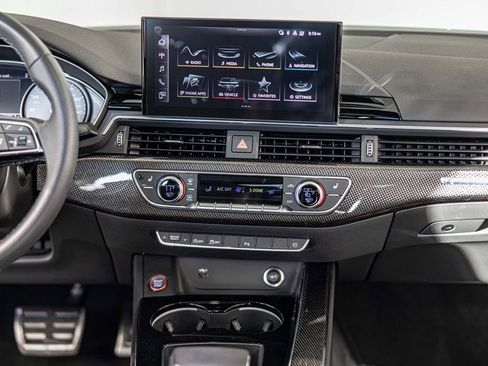 Used 2023 Audi S4 Premium w/ Convenience Package image 36