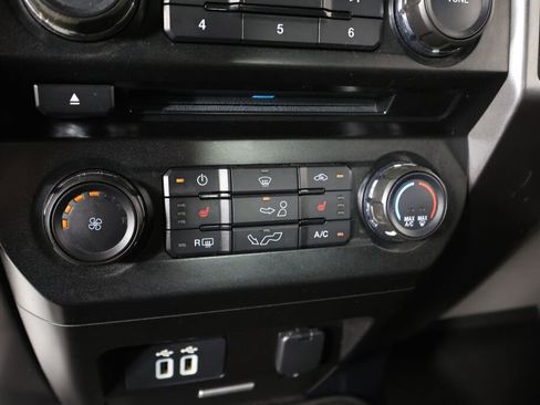 Used 2016 Ford F150 XLT w/ Equipment Group 302A Luxury AWD/4WD image 37