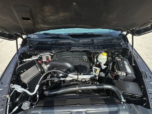 Used 2014 RAM 1500 Express RWD image 16