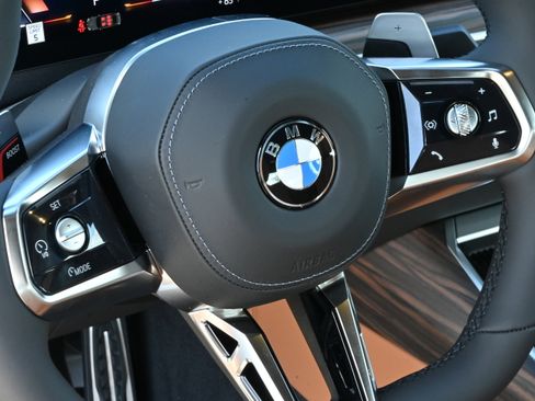 New 2026 BMW 740i image 21