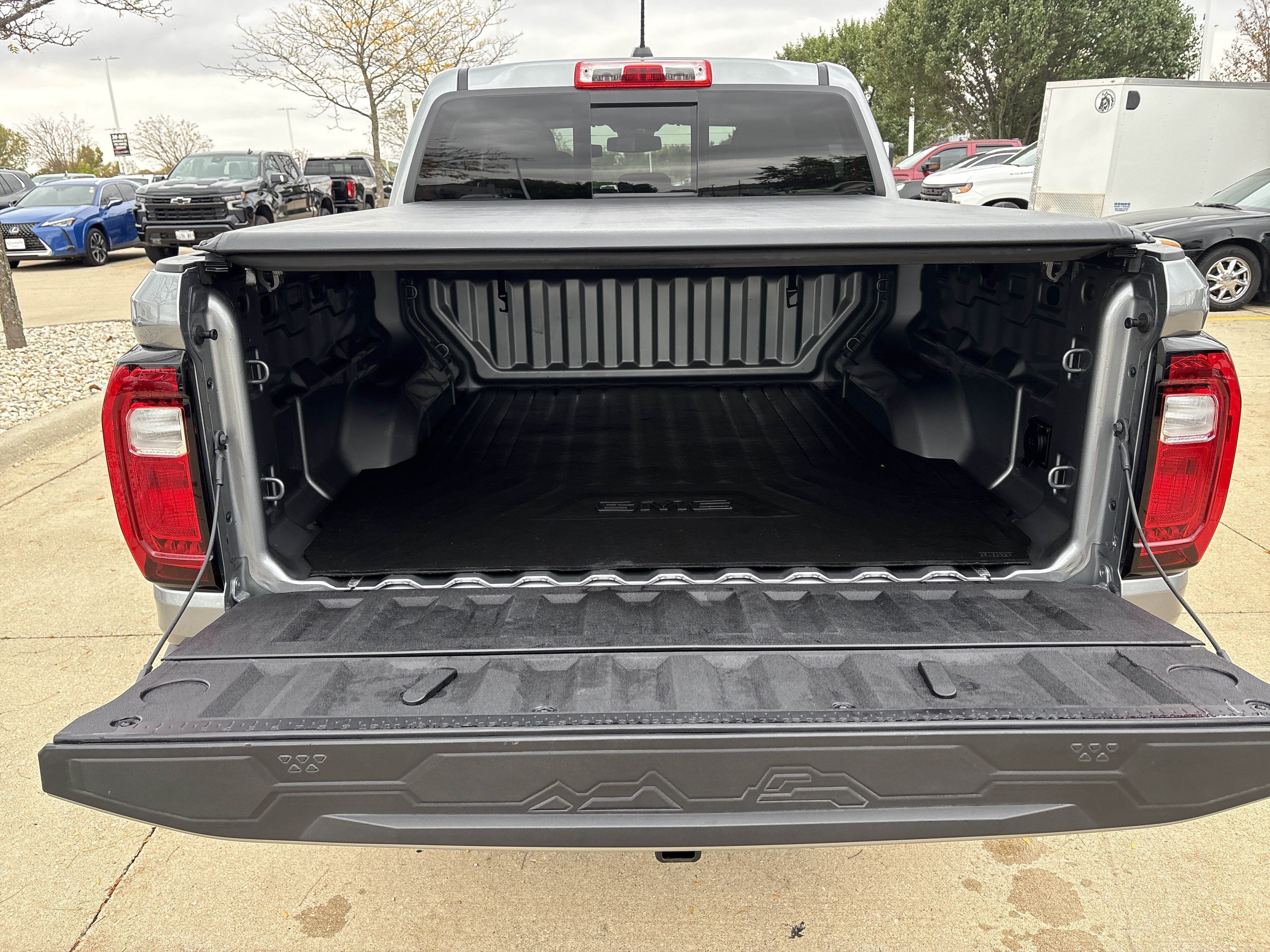 Used 2025 GMC Canyon AT4 AWD/4WD image 14