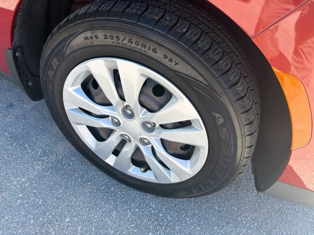Certified 2022 Kia Soul LX FWD image 6
