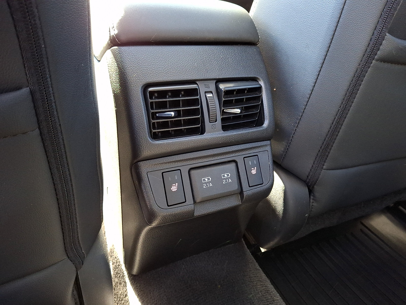 Used 2019 Subaru Outback 2.5i Limited AWD/4WD image 12