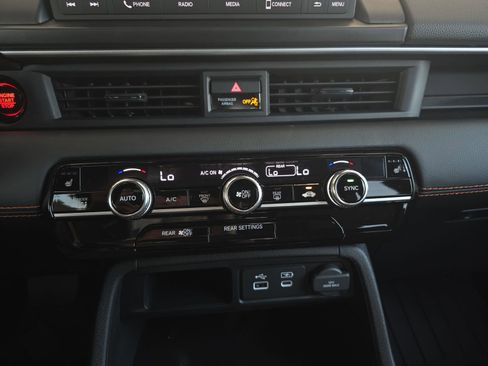 New 2025 Honda Pilot Sport image 23