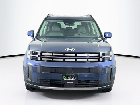 Used 2026 Hyundai Santa Fe SEL FWD image 2