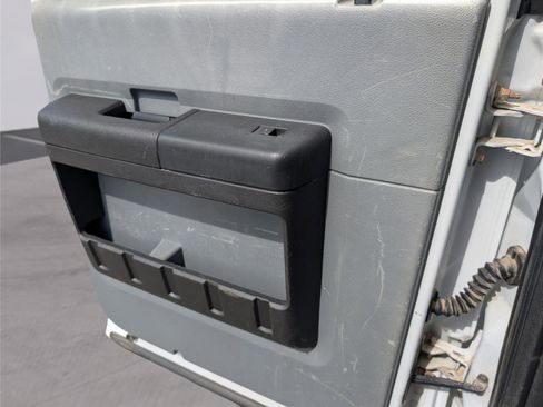 Used 2014 Ford F450 XL w/ Power Equipment Group image 21