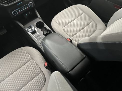 Used 2020 Ford Escape SE AWD/4WD image 25