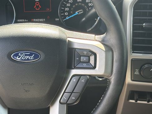 Used 2019 Ford F350 Lariat w/ Lariat Ultimate Package AWD/4WD image 17
