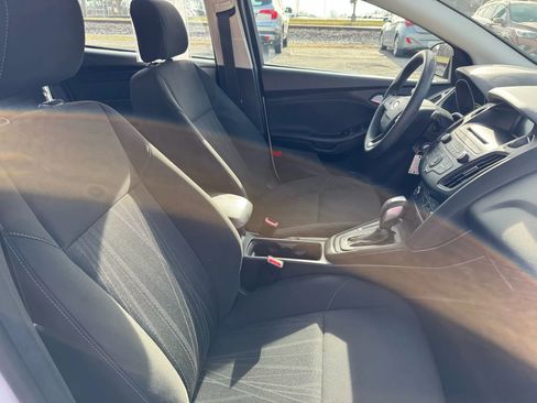 Used 2015 Ford Focus SE image 33