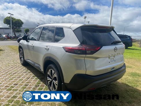Used 2023 Nissan Rogue SV FWD image 5