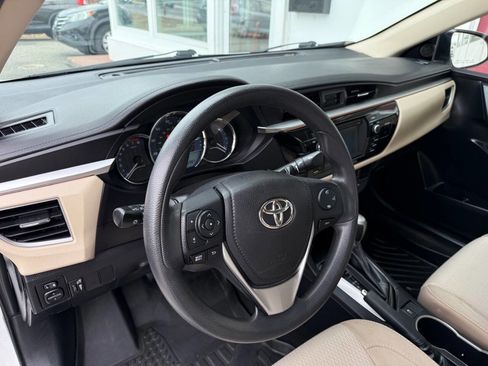 Used 2016 Toyota Corolla LE image 23