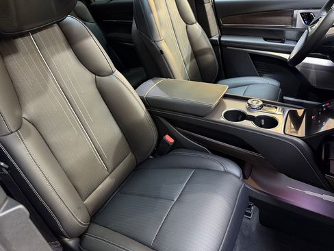 New 2026 Cadillac Vistiq Sport image 56