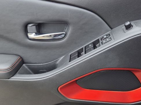 Used 2024 Nissan Frontier Pro-X w/ Technology Package image 17