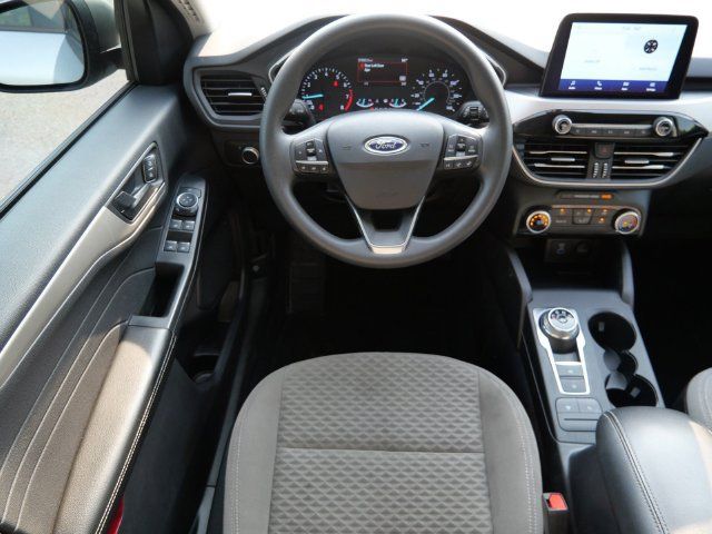 Used 2022 Ford Escape SE FWD image 12