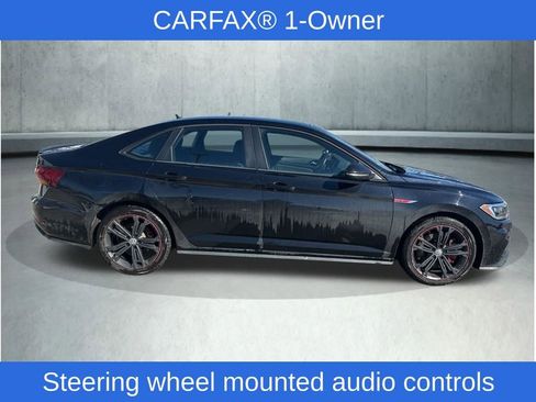 Used 2019 Volkswagen Jetta GLI image 4