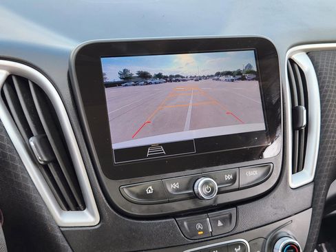 Used 2023 Chevrolet Malibu LT image 11