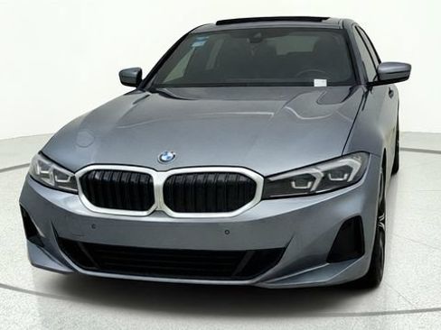 Used 2023 BMW 330i Sedan w/ Driving Assistance Package RWD image 4