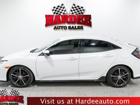 Used 2021 Honda Civic Sport image 1