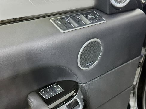 Used 2017 Land Rover Range Rover Long Wheelbase Supercharged image 32