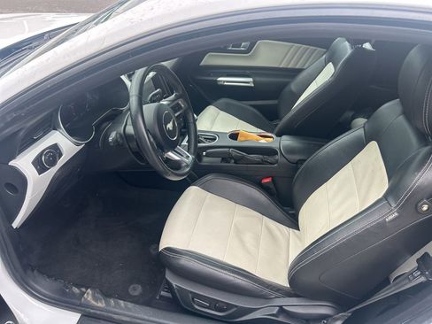 Used 2022 Ford Mustang Premium RWD image 23