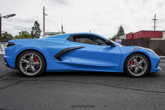 Used 2021 Chevrolet Corvette Stingray Premium Conv w/ Z51 Performance Package RWD image 19