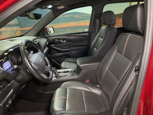 Used 2022 Chevrolet Traverse RS w/ LPO, 'HIT The Road' Package AWD/4WD image 22