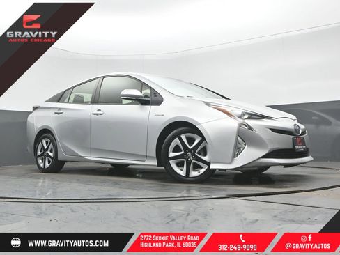 Used 2016 Toyota Prius Three Touring image 1