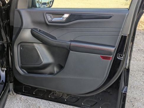 Used 2025 Ford Escape ST-Line image 27