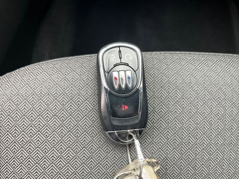 Used 2025 Buick Encore GX Preferred image 22