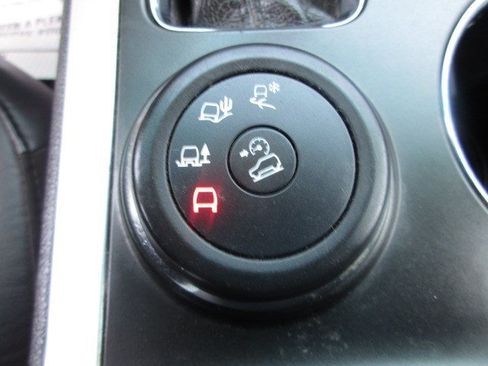 Used 2015 Ford Explorer Limited w/ Equipment Group 301A AWD/4WD image 29