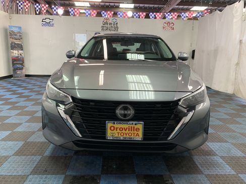 Used 2024 Nissan Sentra SV image 8