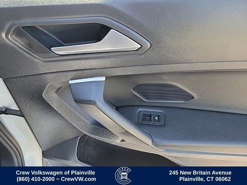 Used 2021 Volkswagen Tiguan SE R-Line AWD/4WD image 46