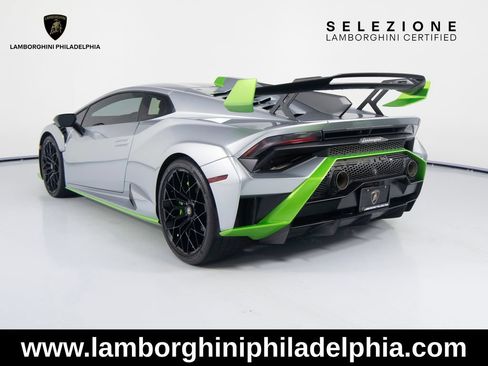 Used 2023 Lamborghini Huracan STO RWD image 7