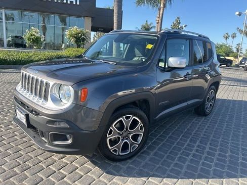 Used 2017 Jeep Renegade Limited image 2