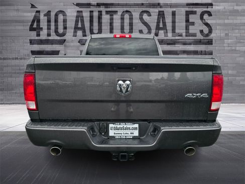 Used 2017 RAM 1500 Express image 4