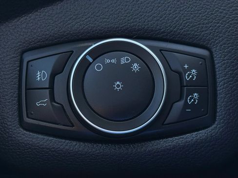 Used 2017 Ford Escape Titanium FWD image 29