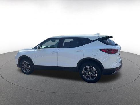 Used 2026 Chevrolet Blazer LT FWD image 8