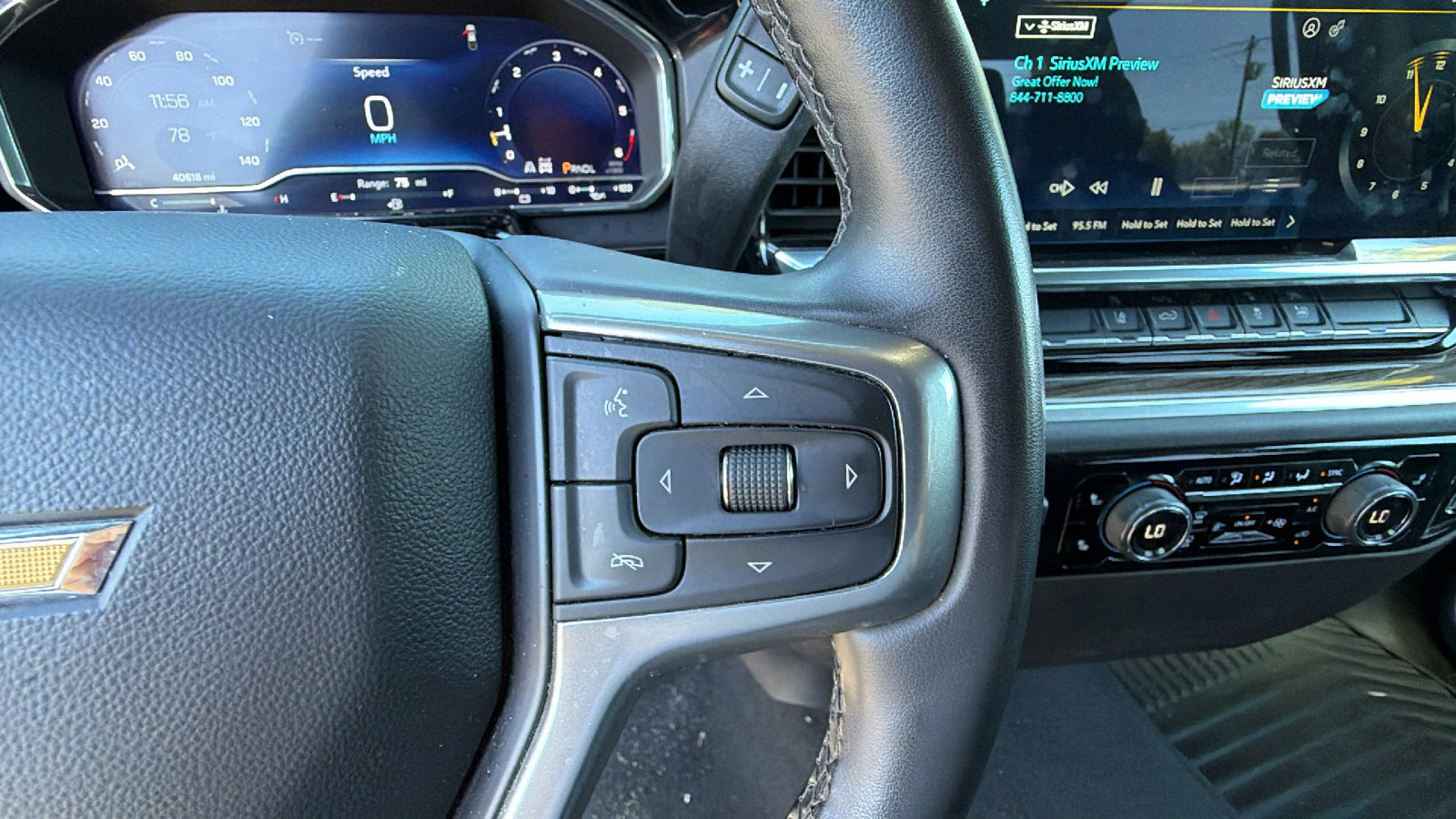 Used 2025 Chevrolet Silverado 2500 LT w/ Convenience Package AWD/4WD image 28