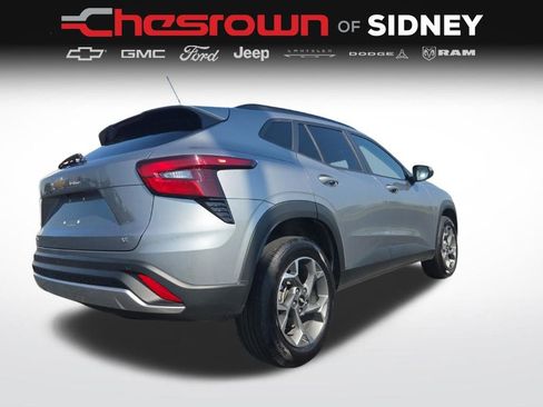 Used 2024 Chevrolet Trax LT w/ Driver Confidence Package FWD image 13