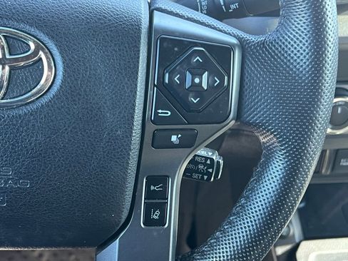 Used 2021 Toyota Tacoma TRD Sport w/ Technology Package image 27