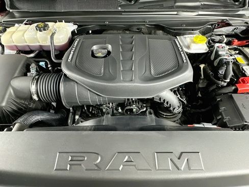 Used 2025 RAM 1500 Limited AWD/4WD image 33