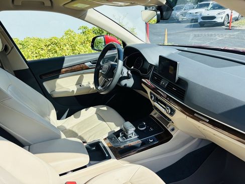Used 2018 Audi Q5 2.0T Premium image 24