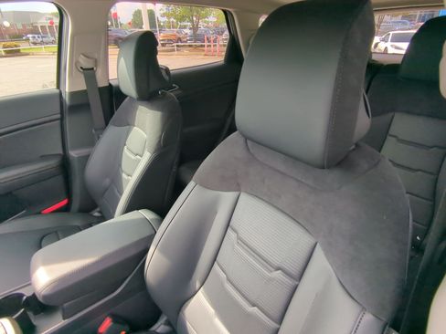 New 2026 Kia Sportage SX FWD image 12